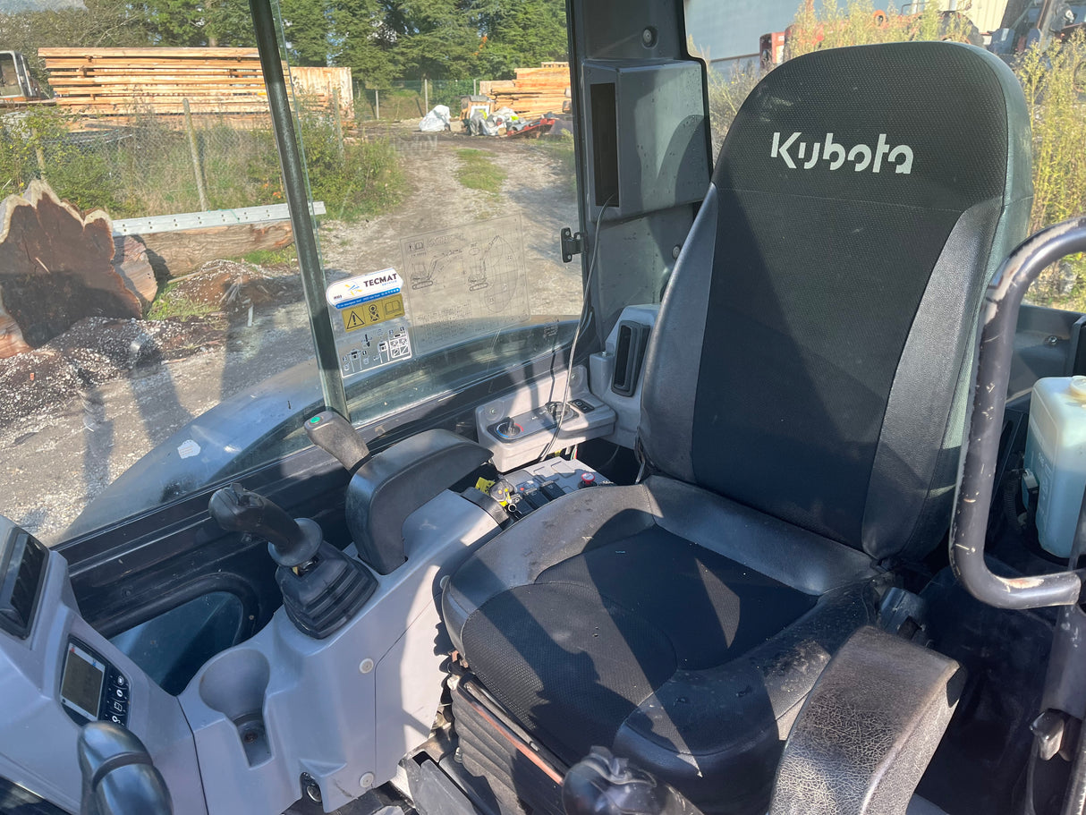 MINI PELLE KUBOTA KX057-4