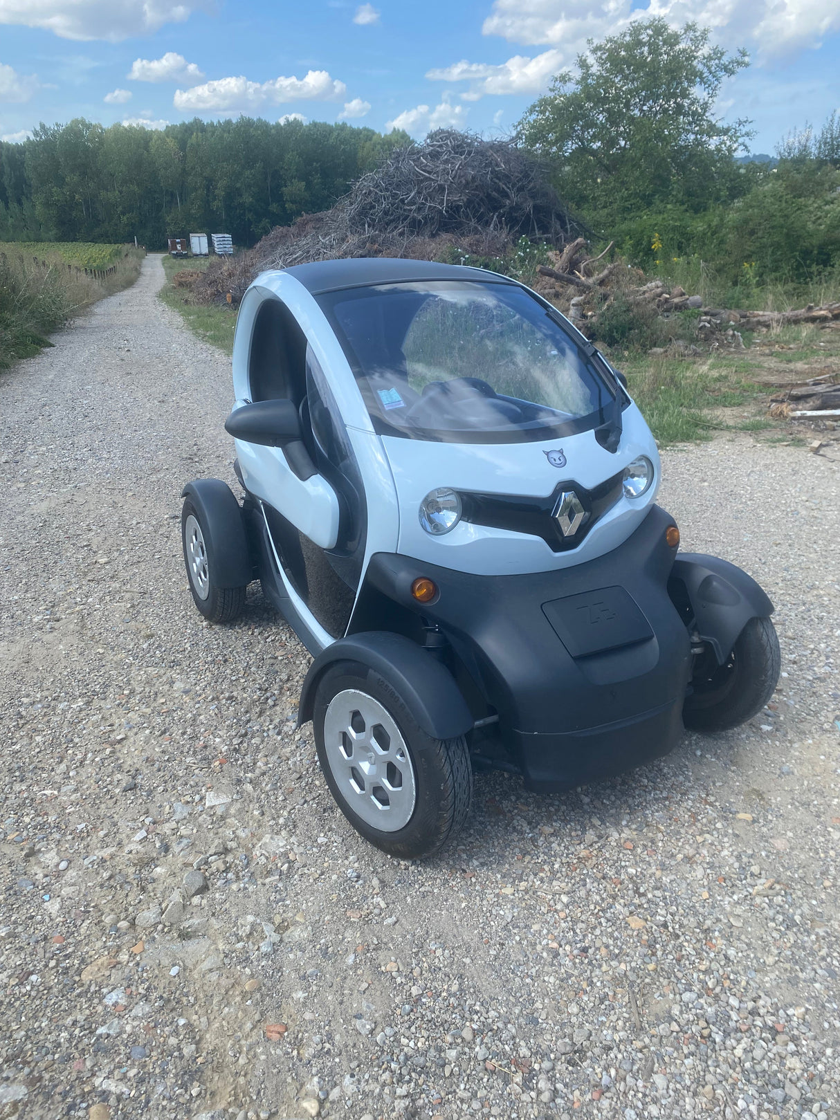 VEHICULES RENAULT TWIZY 45